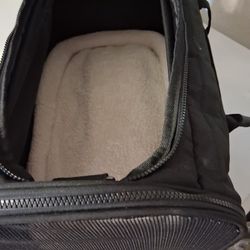 Pet Carrier Like New 30$$
