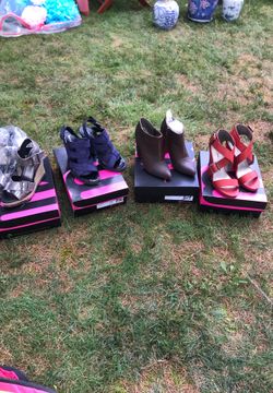 Size 7.5 new shoes Michael Antonio