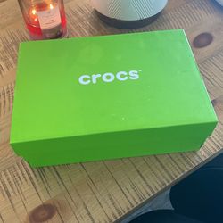 Croc Cyprus V Heel In Black 