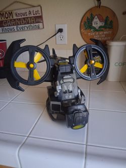 2012 MATTEL HERO WORLD BATMAN BATWING HELICOPTER SOUNDS & LIGHTS