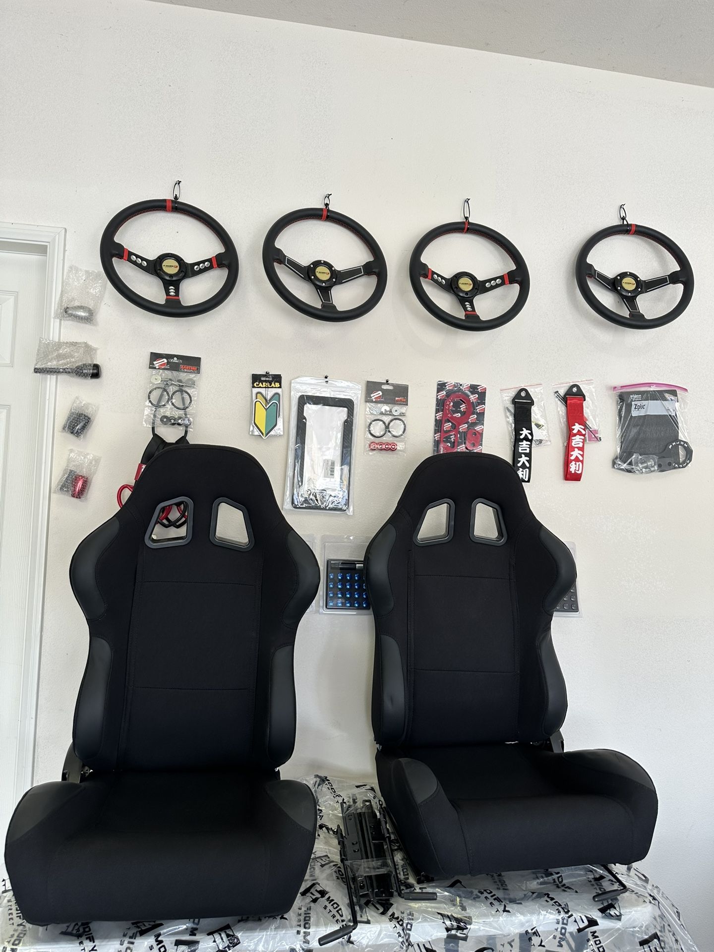 Universal Racing Seats
