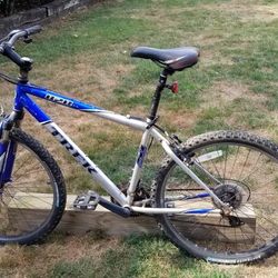 Trek 820 Mountain bike 