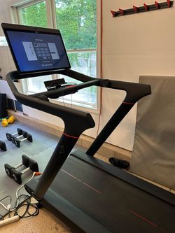 2022 Peloton Tread, ~102 Rides, Greenwich CT