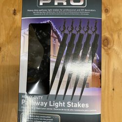 Commercial Pro 9” Pathway Lawn Stakes (100 Count)