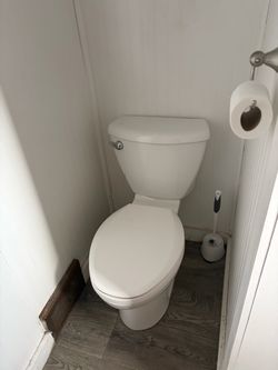 3 used Toilets- Pick Up- $75 each