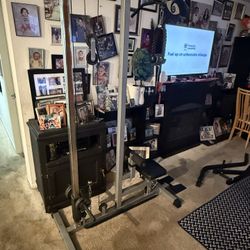 Lat Pulldown / Low Row Cable Machine – Includes Attachments