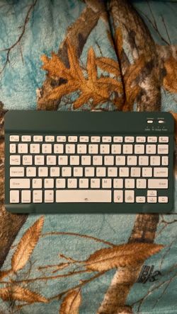 Mini Bluetooth keyboard
