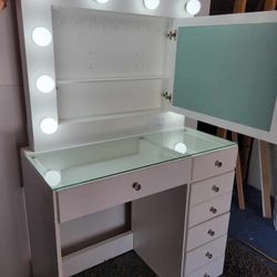 Vanity's