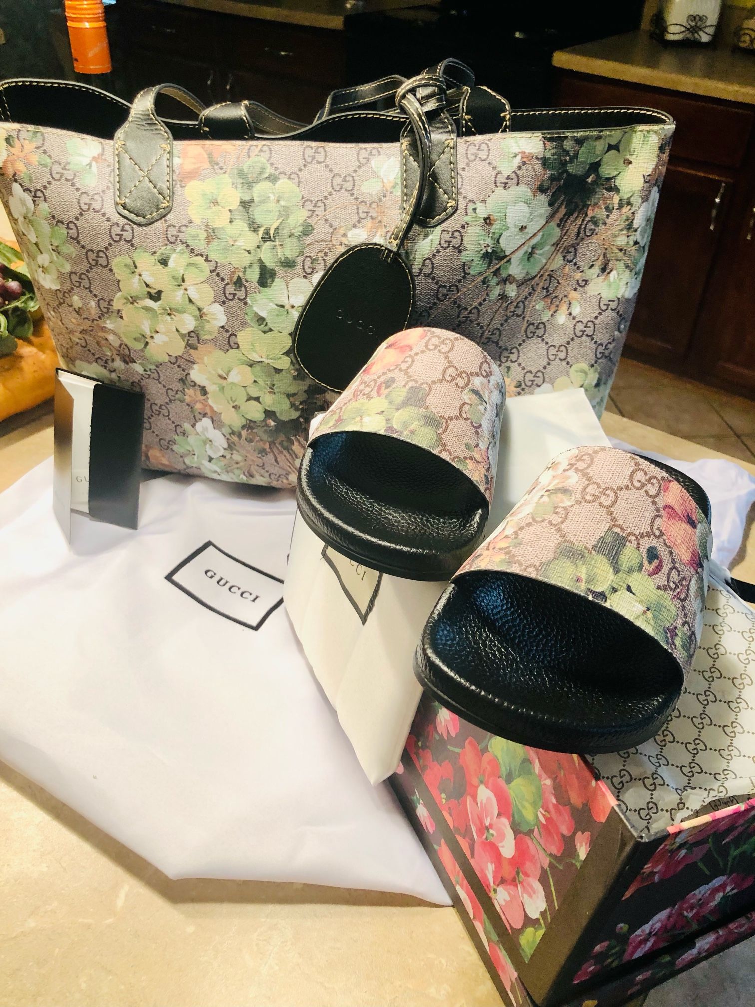 Gucci Bloom Shoes & Tote