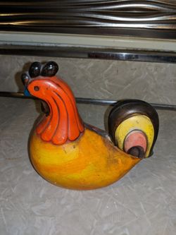 Collectible rooster, measurements on pic