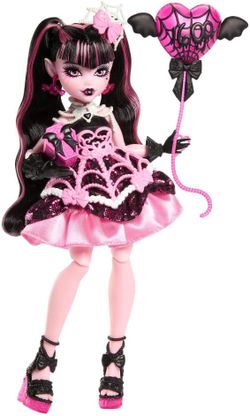 Monster High Scary Sweet Birthday Draculaura Doll in Party Dress with Balloon & Gift
