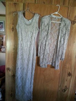 2 piece fancy outfit..SIZE MED....