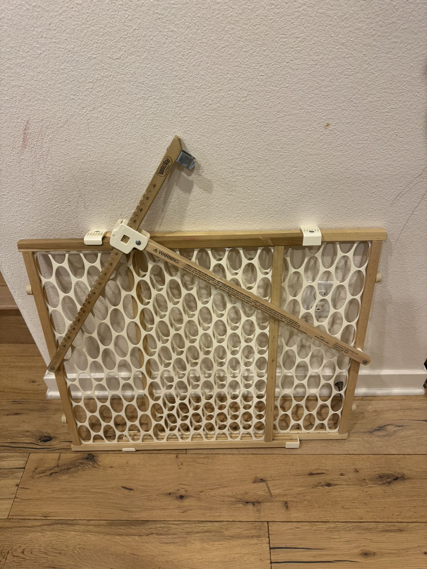 Standard Wall Safety Gate, Fits 26" to 42" Wide