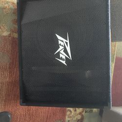 PEAVEY ALMOST NEW SPEAKER 