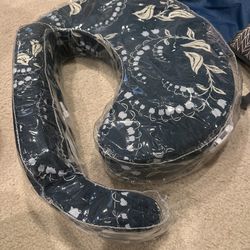 My Brest Friend Nursing Pillow Bundle With Plastic Cover