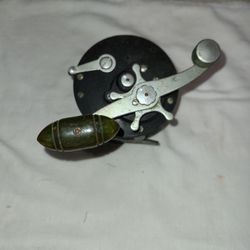 VINTAGE PENN LING BEACH 65 REEL