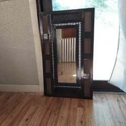 Mirror 