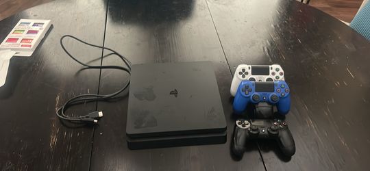 Ps4 Slim with Controllers