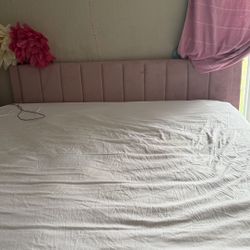 King Bed (pink) 