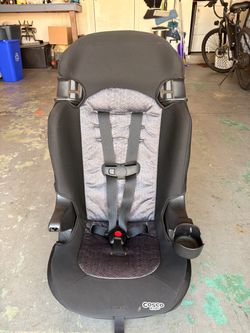Cosco Kids car seat