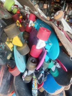 Skateboards, longboards, pennyboards