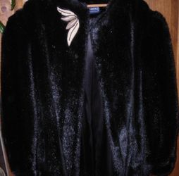 Art Deco Style Ladies Faux Black Fur Cost 