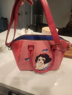 Snow white loungefly purse