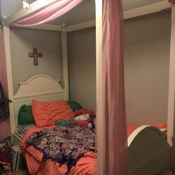 TWIN CANOPY GIRLS BED $350