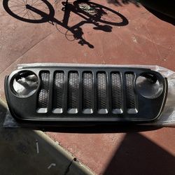 2019 Jeep Wrangler JL Sport Grille 