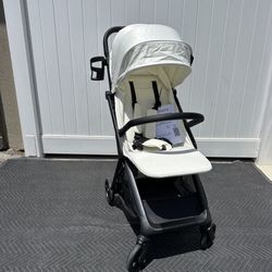 Stroller/ Icon Compact Travel Stroller/ Travel/ Airplane/ Kids/ New