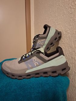 QN cloudvista tennis shoes