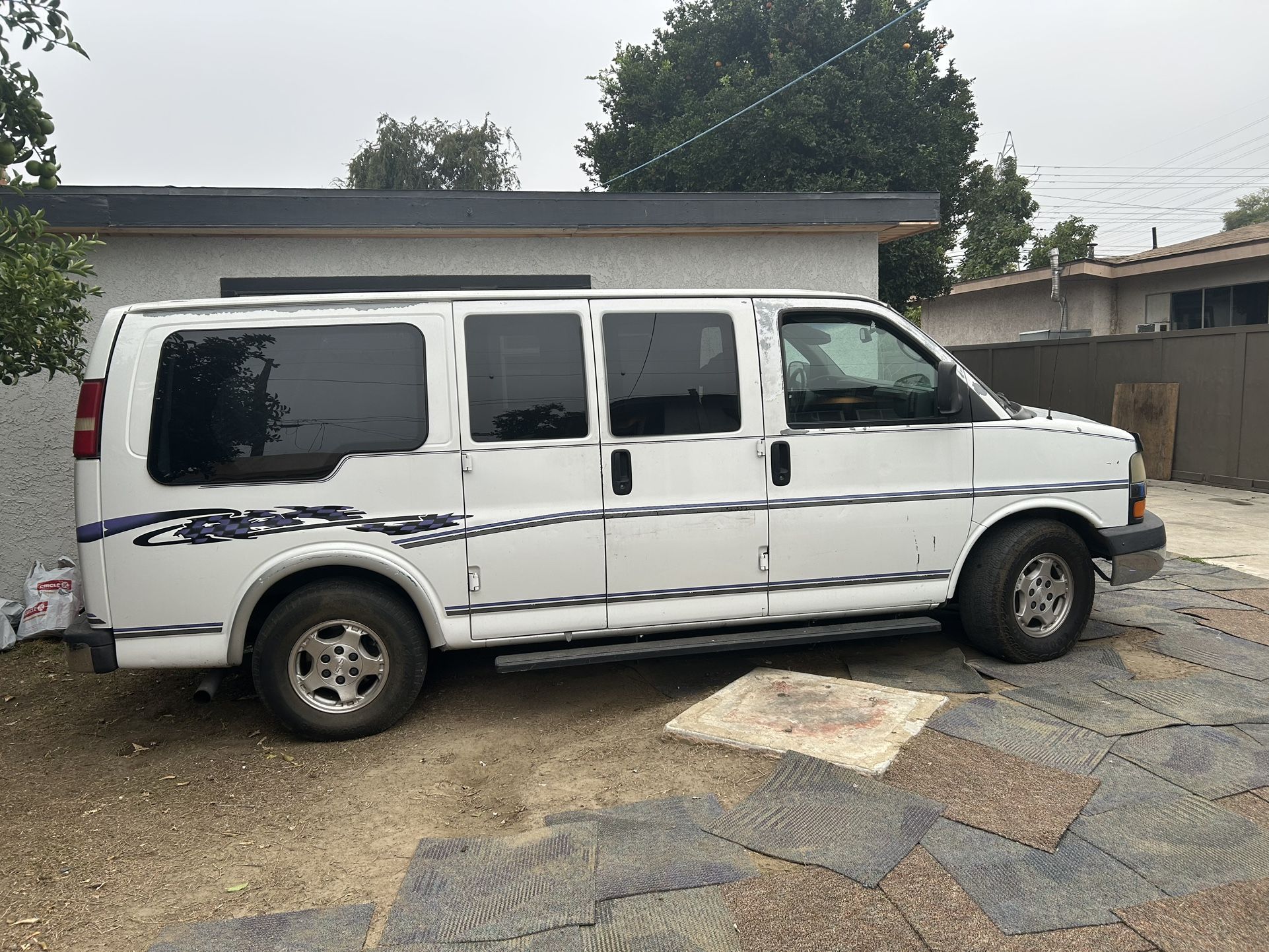 2004 Chevrolet Express