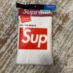 New Supreme x Hanes Boxer Briefs (4-Pack) - White - XL