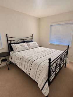 Queen Bedroom Set