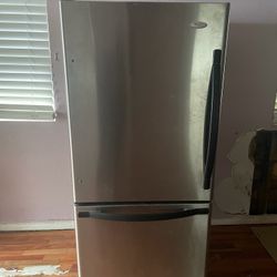 Whirlpool Refrigerator 
