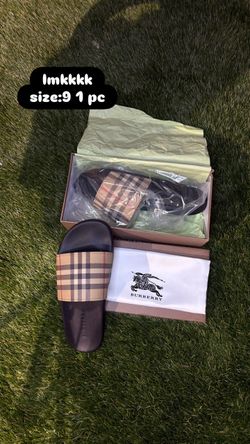 Burberry Vintage Check Slide Sandals Size 9