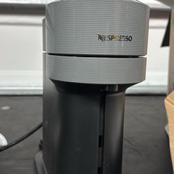 NEW Nespresso Vertuo Next Coffee & Espresso Machine (De’Longhi)