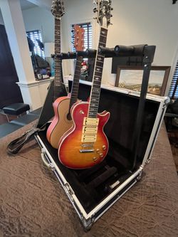 Road Runner 7 Guitar Stand Flightcase Black