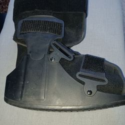 Orthopedic Boot Medium 