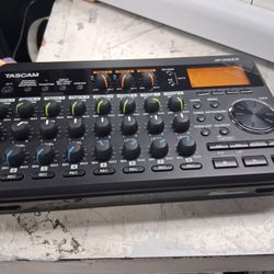 Digital Studio Multitrack Recorder 