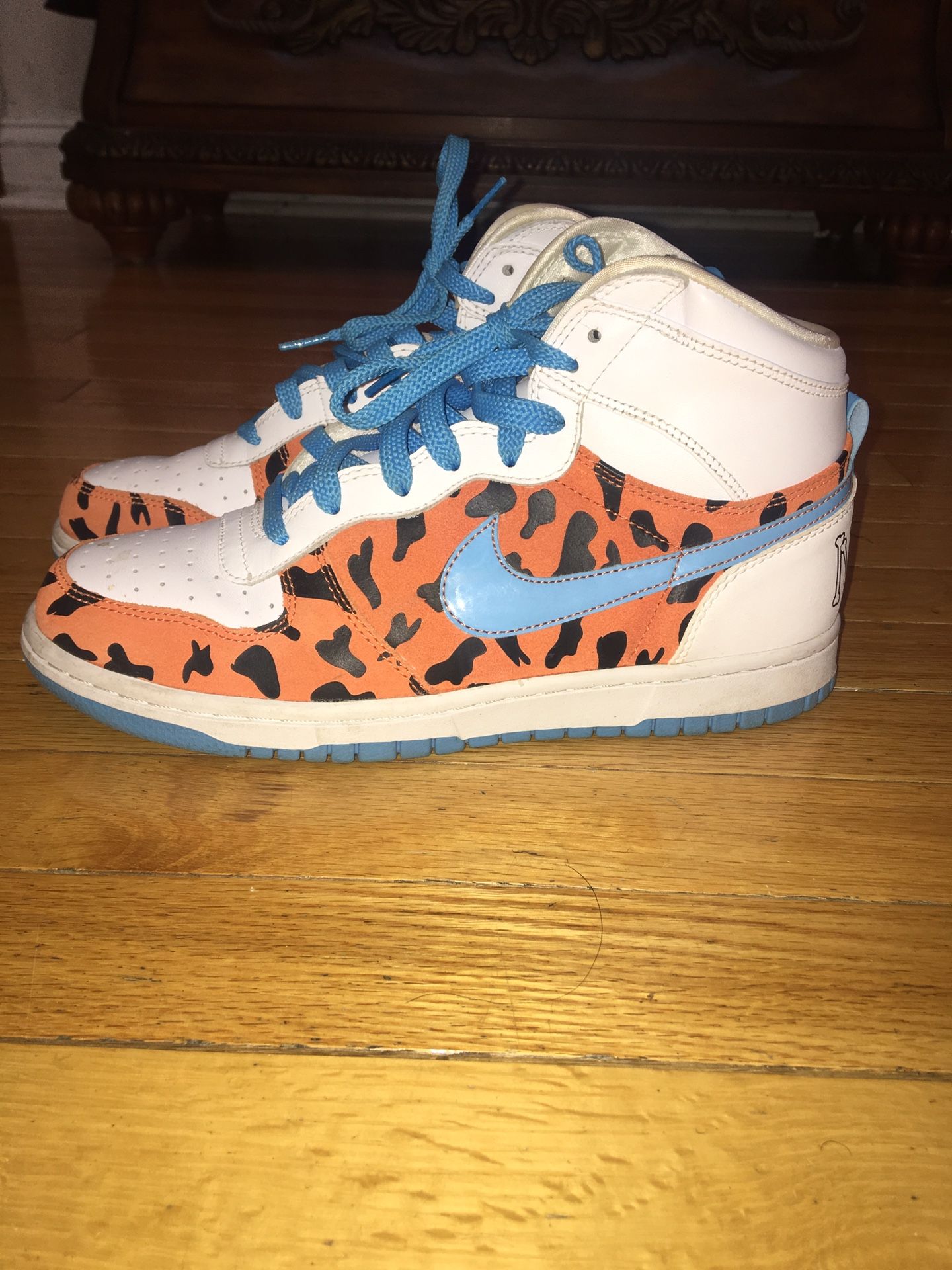 Nike Dunks Hi Fred Flintstone sz 8 men s for Sale in Burlington NJ OfferUp