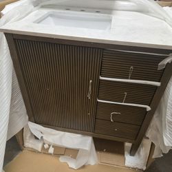 Elegant Lightening Blakely 32 X 34 inch Hazel Oak Bathroom Vanity Cabinet