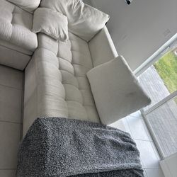 Sectional Sofa . Precio Incluye Delivery 