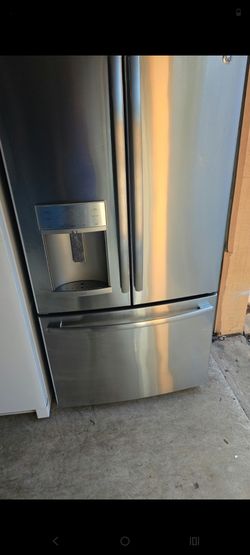 GE profile SS FRENCH DOOR REFRIGERATOR