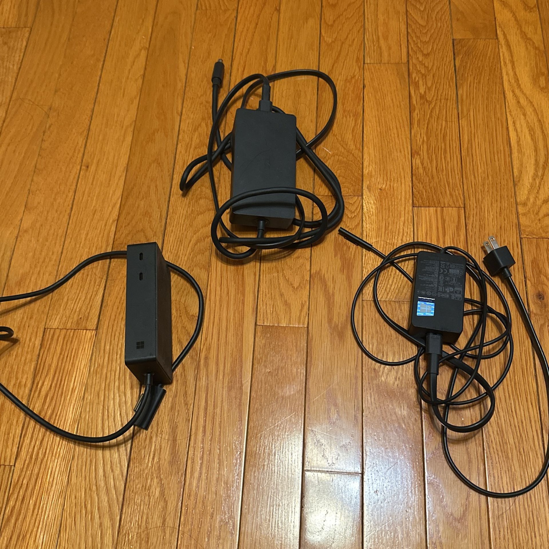 Microsoft Surface Docking Station And Charging Cable