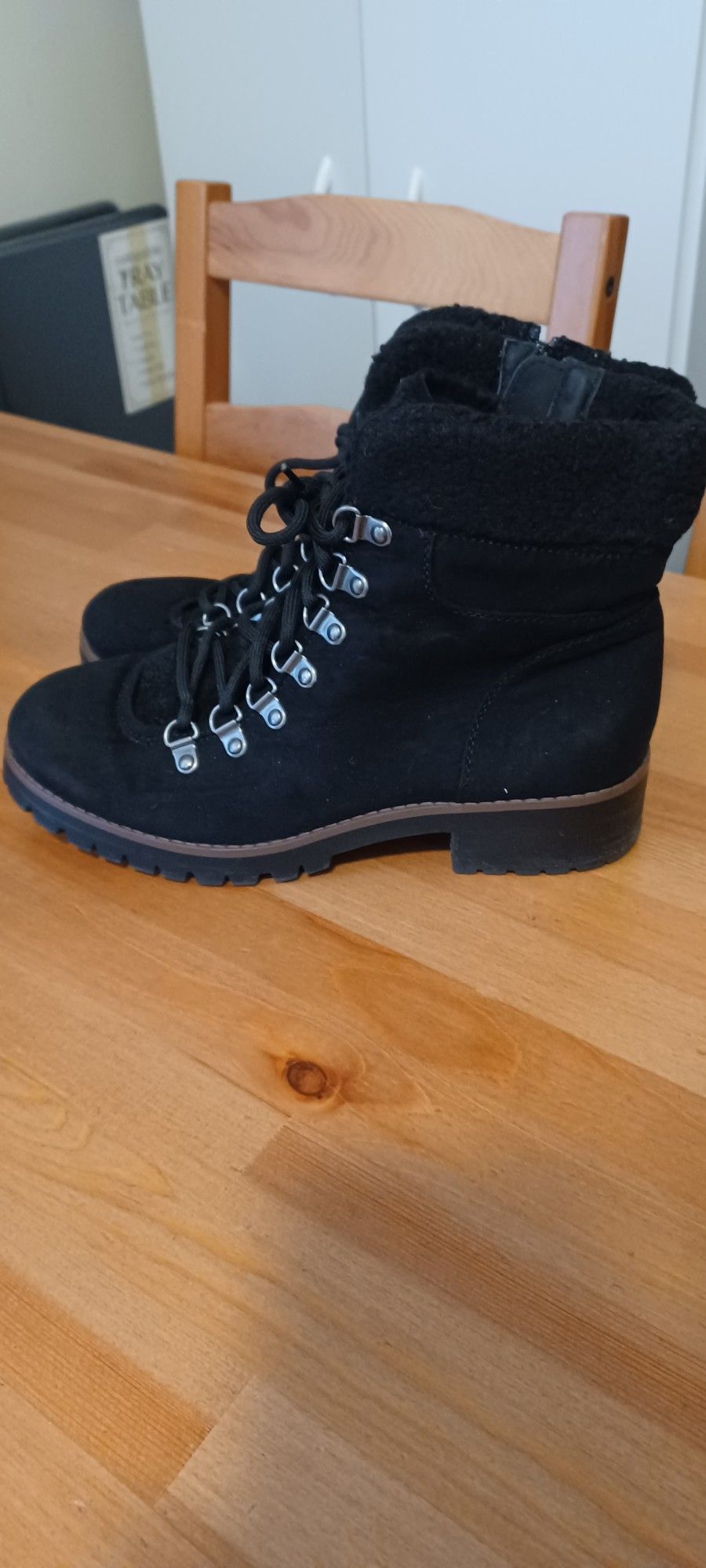 Crown Vintage Hiking Style Boots Women's Size 8.5