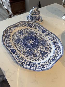 Spode Judaica Collection  Platter And Honey Pot