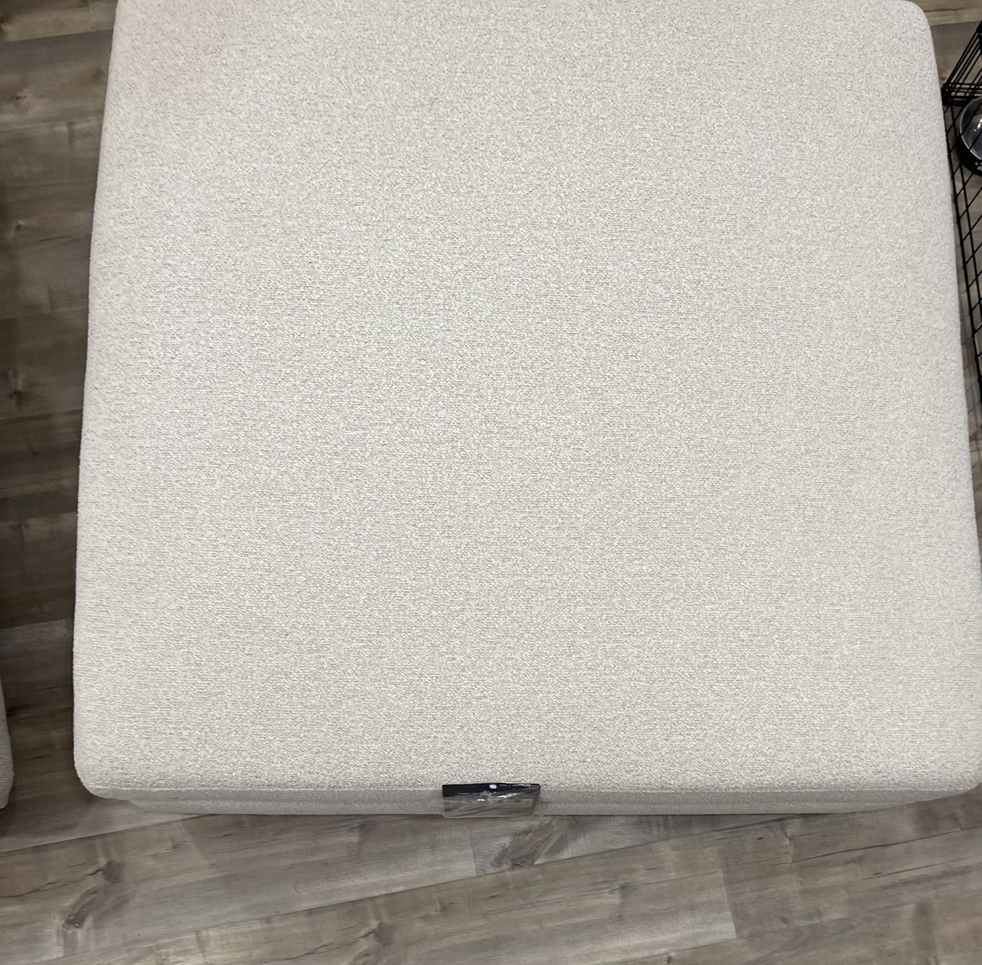 Ottoman (W 41x H 16) NEW 