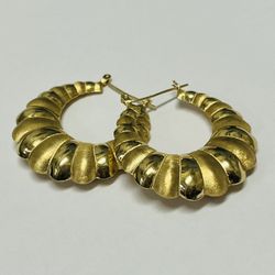 Vintage 14K Yellow Gold Polished & Textured Scallop Style Hoop Earrings