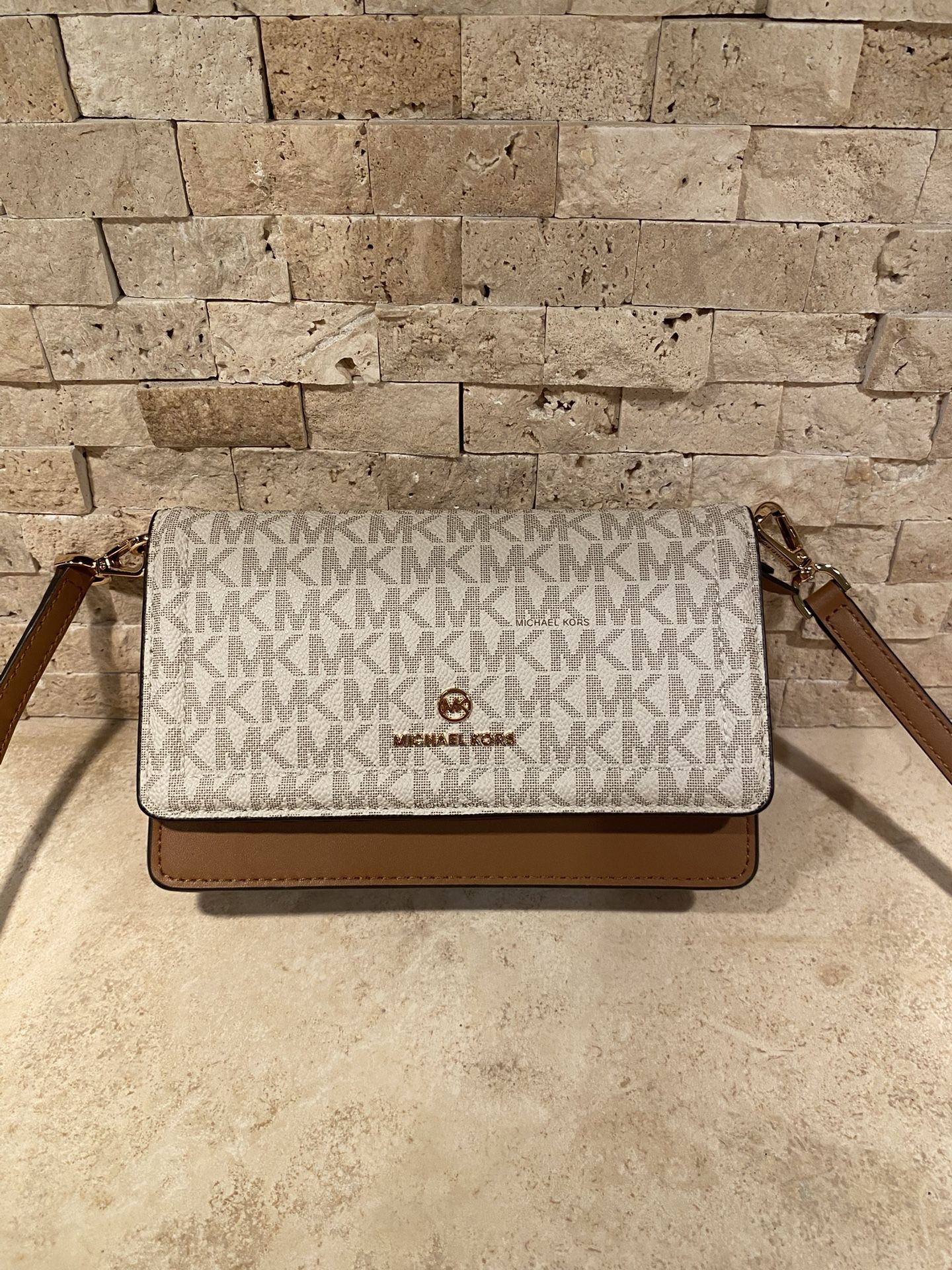 MICHAEL KORS Jet Set Small Logo Smartphone Convertible Crossbody Bag